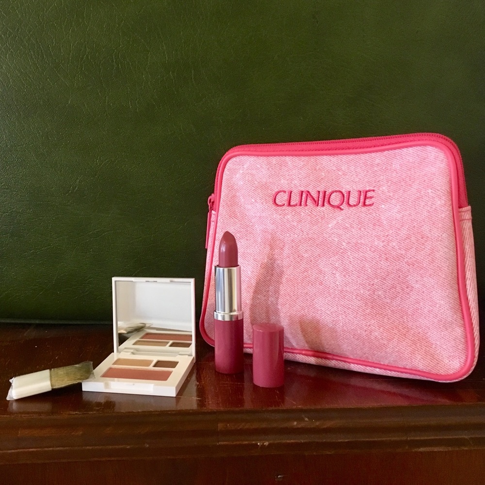 Clinique 4 piece set!